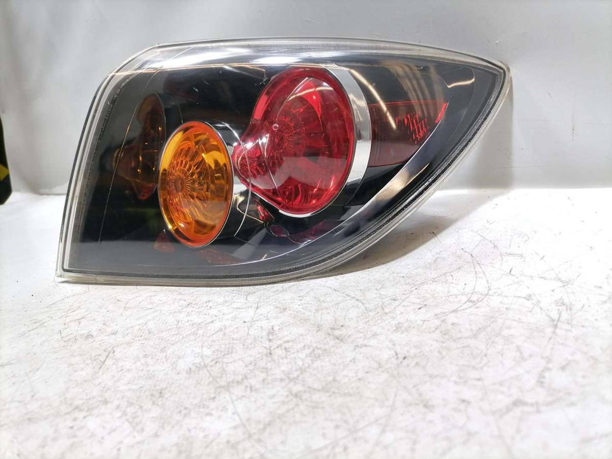 Mazda 3 BK original R&uuml;cklicht R&uuml;ckleuchte rechts Flie&szlig;heck Vorfacelift BJ05